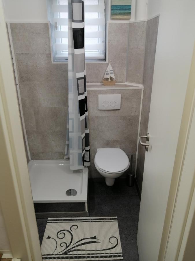 Apartment Fewo Nr 3 Sahlenburg Mit Eigener Terasse. 800mtr Vom Cuxhaven