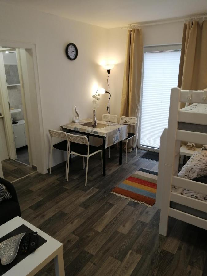 Apartment Fewo Nr 3 Sahlenburg Mit Eigener Terasse. 800mtr Vom Cuxhaven