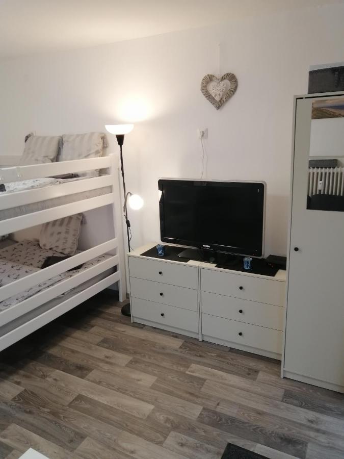 Apartment Fewo Nr 3 Sahlenburg Mit Eigener Terasse. 800mtr Vom